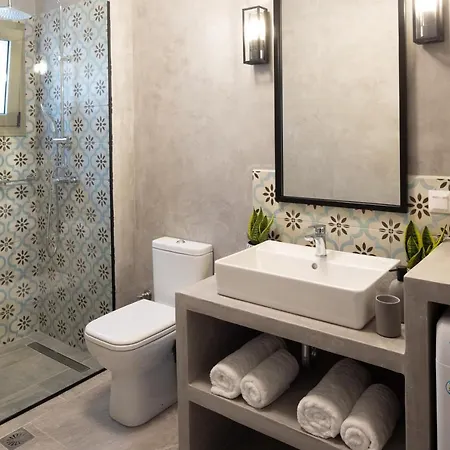 فيلة Saitia Tsoukaládhes